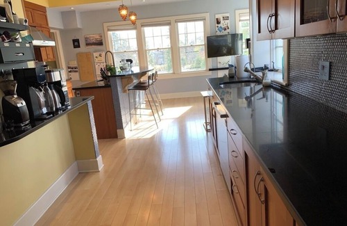 Montclair House | Spacious 6-bed, 4 bath colonial Montclair house: walk to restaurants & NYC train