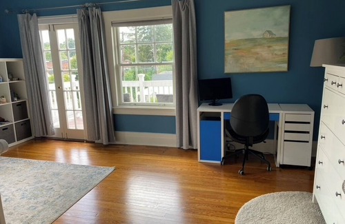 Montclair House | Spacious 6-bed, 4 bath colonial Montclair house: walk to restaurants & NYC train