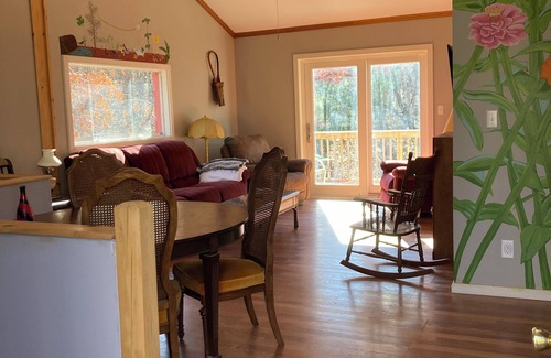 Moravian Falls Cabin | Spacious 6-bedroom lodge in peaceful Moravian Falls with WiFi, AC