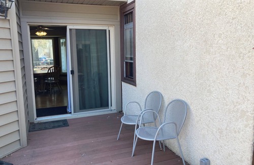 Merriam Park House | Spacious 6-bedroom 3 bath house Saint Paul - sleeps 18!