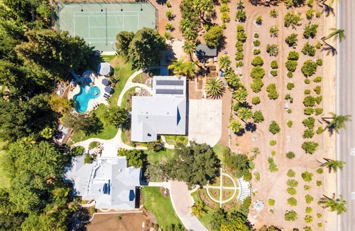 Ojai House | Spacious 6-bedroom country house with pool in tranquil Ojai