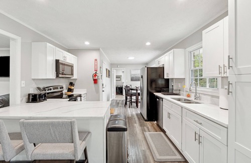 Clarkdale House | Spacious 6-bedroom house with AC, WiFi in tranquil Mableton