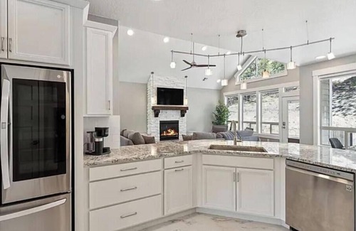 Missoula House | Spacious 6-bedroom house in delightful Lolo
