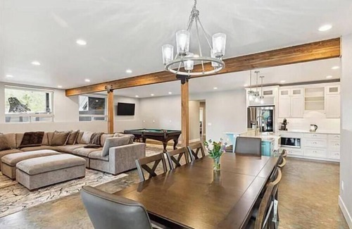 Missoula House | Spacious 6-bedroom house in delightful Lolo