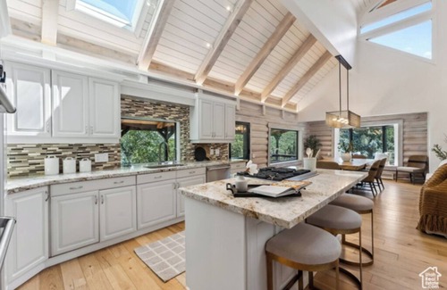 Pinebrook Ski Chalet | Spacious 6-bedroom mountain chalet in Park City with pool