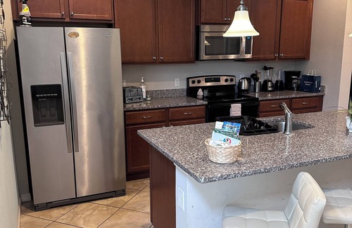 Four Corners Resort | Spacious 6-bedroom resort with WiFi, AC in welcoming Kissimmee