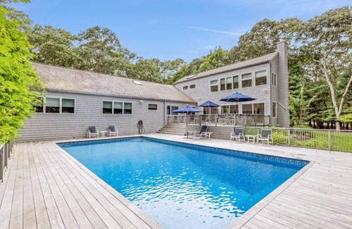 Amagansett North House | Spacious 6-bedroom house in lovely Amagansett North/East Hampton with w/pool