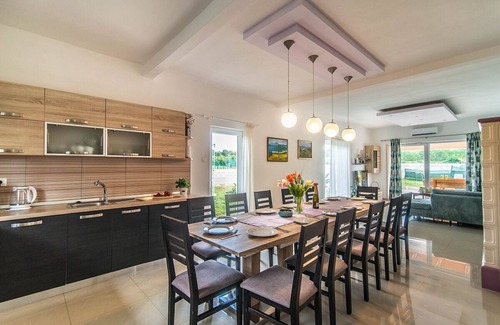 Vosteni Villa | Spacious 6 Bedroom Villa, Modern Interiors, A/C, Private Pool, Village Setting - 3km to Sveti Lovrec