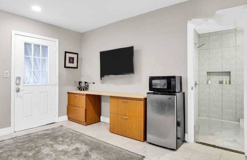 Whittier Villa | Spacious 6-bedroom villa on hills with breathtaking LA skyline and city views