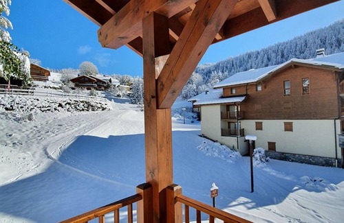 Cohennoz Apartment | Spacious 6-Person Apartment with Pool, Balcony, and Parking