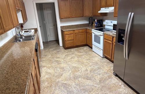 Belvedere House | Spacious 7-bedroom house with WiFi and AC in amazing North Augusta