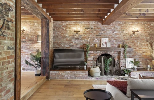 Cambridge House | Spacious 7 bedroom house perfect for large groups