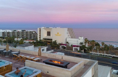 Santa Rosa House | Spacious 8-bedroom house with AC and fitness room in beautiful San Jose del Cabo