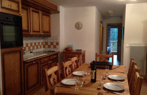 Cohennoz Apartment | Spacious 8-Person Apartment with Terrace, Pool & Wi-Fi in Crest-Voland