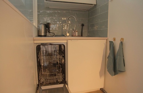 Amsterdam North Apartment | Spacious, 80m2, quiet, 2 bedrooms, free parking, large terrace, City Center