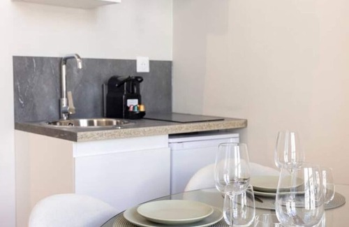 Le Pre-Saint-Gervais Apartment | Spacious apartment near the 19th arrondissement