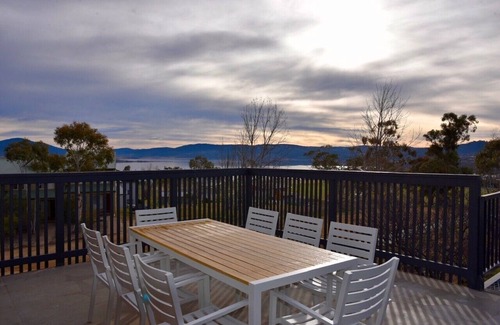 Jindabyne House | Spacious Alpine Escape with mountain & lake views