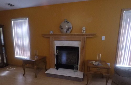 Paterson Apartment | Spacious Amazing 3 Bedroom Apartment With Fireplace ~ Minutes From NYC