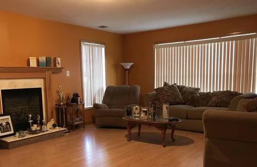 Paterson Apartment | Spacious Amazing 3 Bedroom Apartment With Fireplace ~ Minutes From NYC