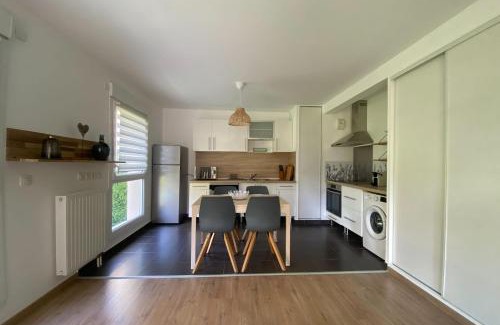 Herouville-Saint-Clair Apartment | Spacious and bright nest in Hérouville-saint-Clair