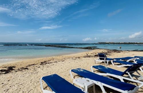 Puerto Aventuras Apartment | Spacious and comfortable apartment w pool and golf