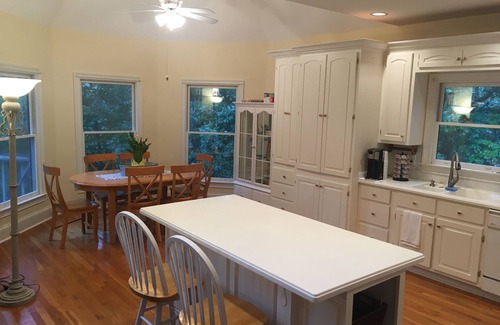 Tate House | Spacious and Comfortable
