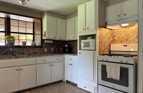 Plaquemine Cabin | Spacious and Cozy Cabin Near the Bayou!