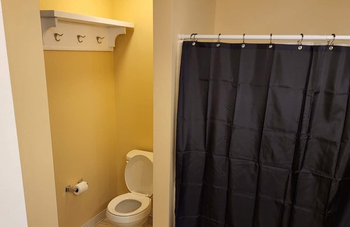 Old Brooklyn Condo | Spacious and cozy condo in nice community.