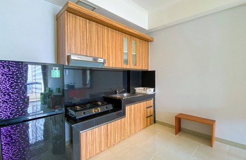 Pinang Apartment | Spacious And Elegant 1Br At Apartment Silkwood Residence