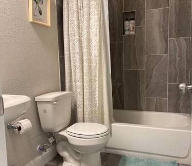 Conroe House | Spacious and fully equipped family house for 10