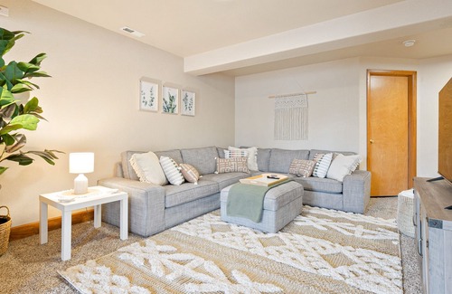 Stetson Hills Apartment | Spacious and peaceful basement apartment.