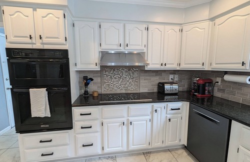 Amberley Village House | Spacious and Peaceful 3-Bedroom House in Cincinnati