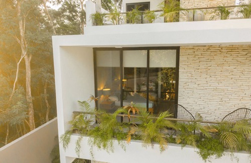 Tulum Villa | Spacious and Private 3 Bedroom Jungle Villa close to cenotes