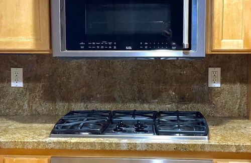 Poway House | Spacious and Private Vacation Rentals in Poway CA.