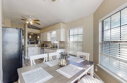 Girvin House | Spacious and quiet home with private patio & enclosed yard