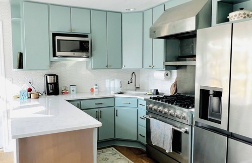 Cutchogue House | Spacious and Renovated Summer Home with w/Pool & Hot tub
