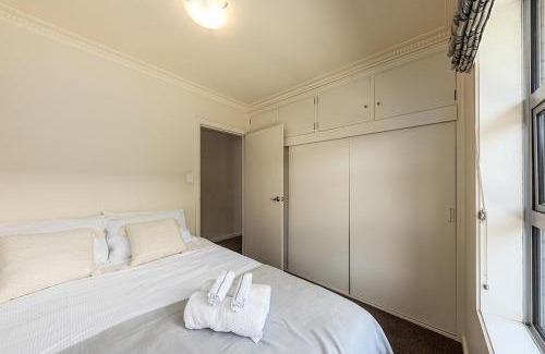 Ilam House | Spacious and Tranquil 4 Bed House Near UC