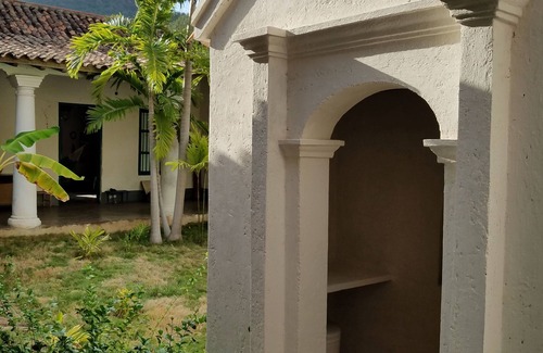 Choroni House | Spacious antique 18th century house house with AC, WiFi in Choroni
