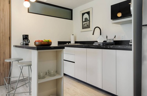 Escandon Apartment | Spacious apartment in Condesa near Parque México