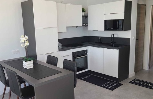 Cros-de-Cagnes Apartment | spacious Apartment 2 rooms on the sea side