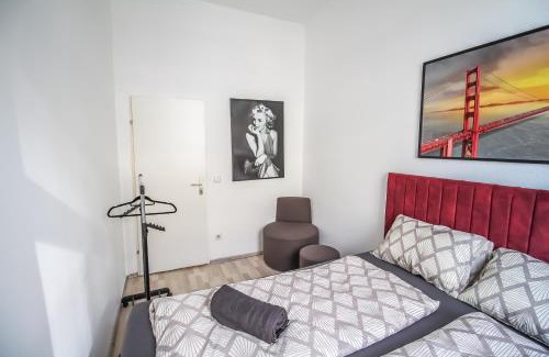 Grinzing House | Spacious Apartment in Floridsdorf Area PR9