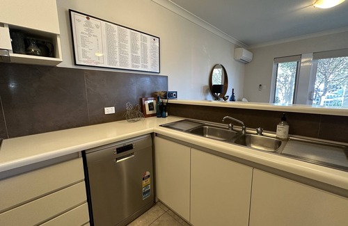 Cottesloe Apartment | Spacious apartment living for up to six in WA's premier beach location Cottesloe