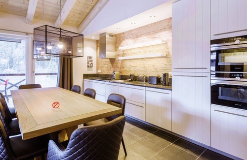 Saalbach Apartment | Spacious Apartment with Sauna in Saalbach-Hinterglemm