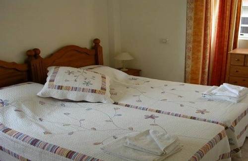 San Miguel de Abona Apartment | Spacious Apartment Winter Gardens with WiFi and freeview English tv