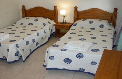 San Miguel de Abona Apartment | Spacious Apartment Winter Gardens with WiFi and freeview English tv