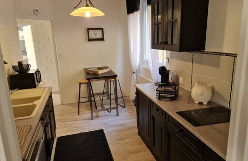 Thiers Apartment | Spacious Apartment with Valley View - 2 Bedrooms in Thiers
