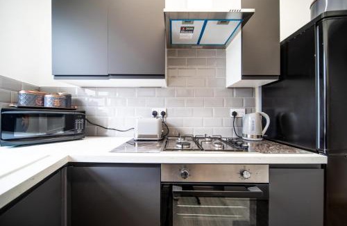 Thornton-Cleveleys Apartment | Spacious Apartment With A Terrace Style Rooftop