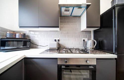 Thornton-Cleveleys Apartment | Spacious Apartment With A Terrace Style Rooftop