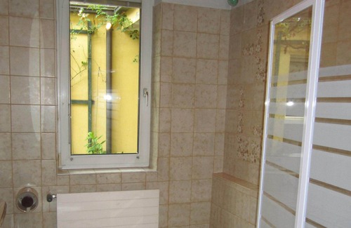 Unterdobling Condo | Spacious Apartment With Pool & Gym
