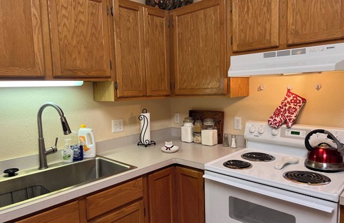 Milan Apartment | Spacious Apt in Vibrant Downtown Milan Michigan, Between Ann Arbor and Detroit